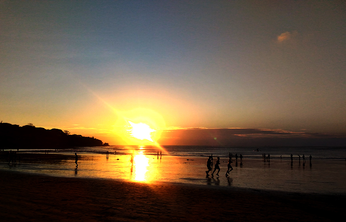 ジンバランビーチの夕日